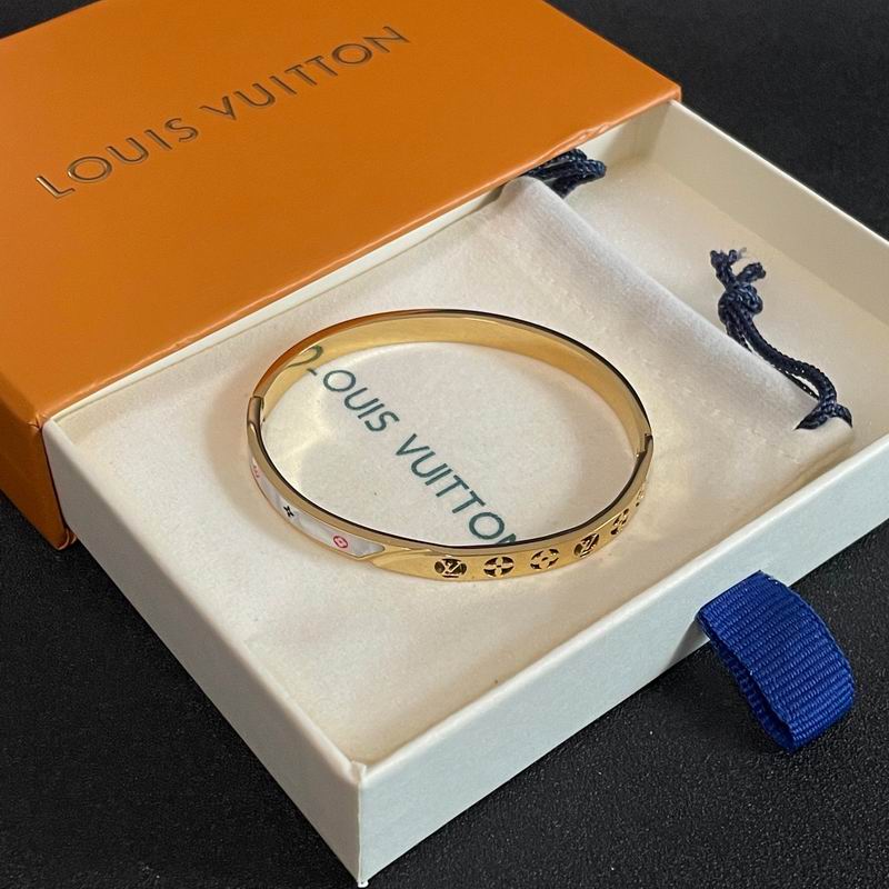 LV Bracelet 04yxh111 (6)