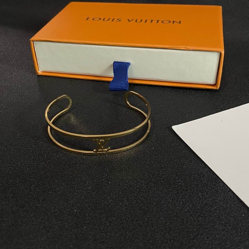 LV Bracelet 04yxh112 (6)