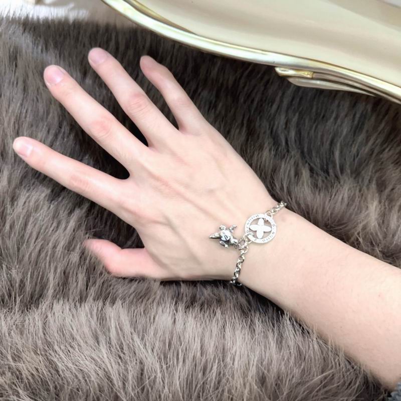 LV Bracelet 04yxh12 (4)