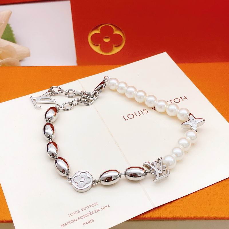 LV Bracelet 04yxh121 (2)