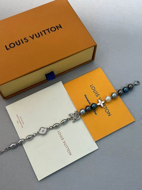 LV Bracelet 04yxh127 (2)