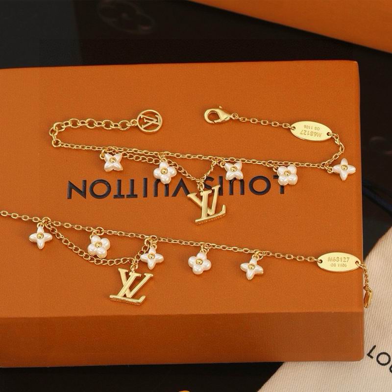 LV Bracelet 04yxh135 (4)