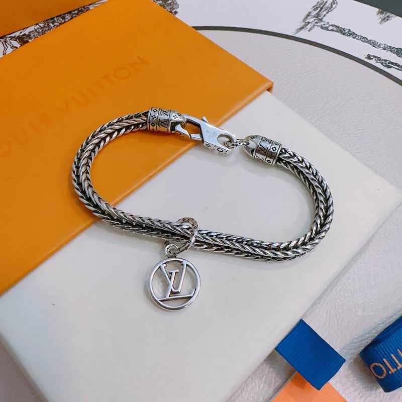 LV Bracelet 04yxh144 (2)
