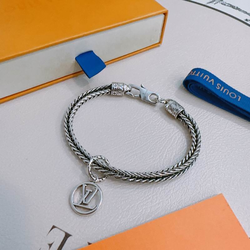 LV Bracelet 04yxh144 (4)