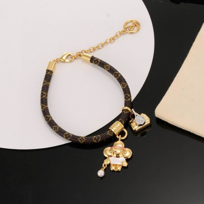 LV Bracelet 04yxh18 (1)