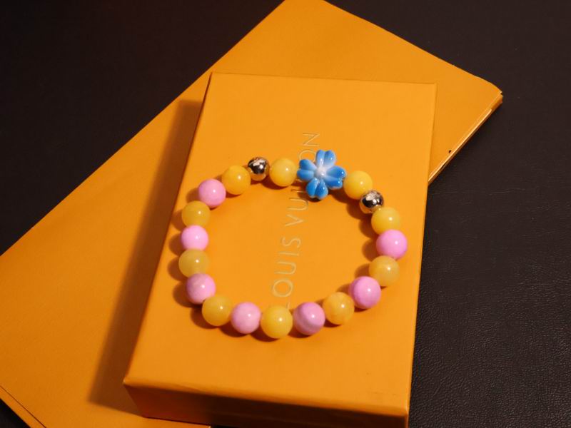 LV Bracelet 04yxh25 (2)