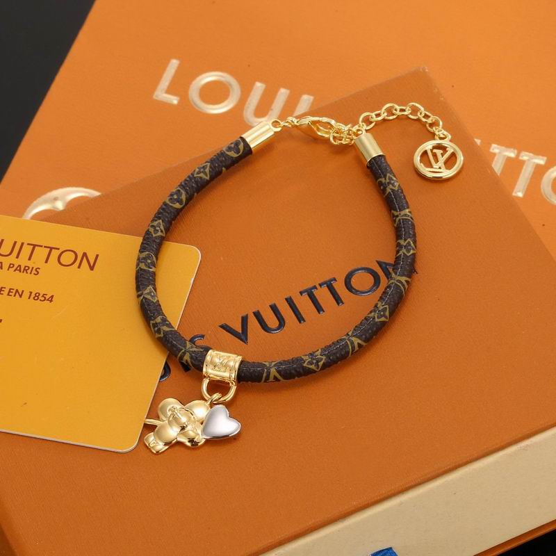 LV Bracelet 04yxh27 (1)