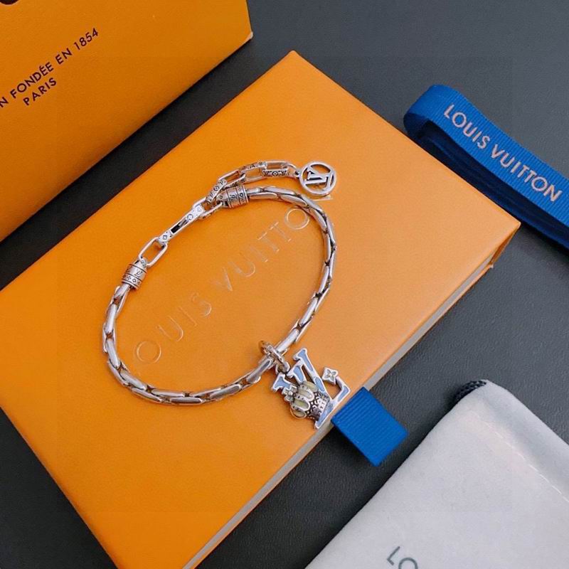 LV Bracelet 04yxh33 (2)