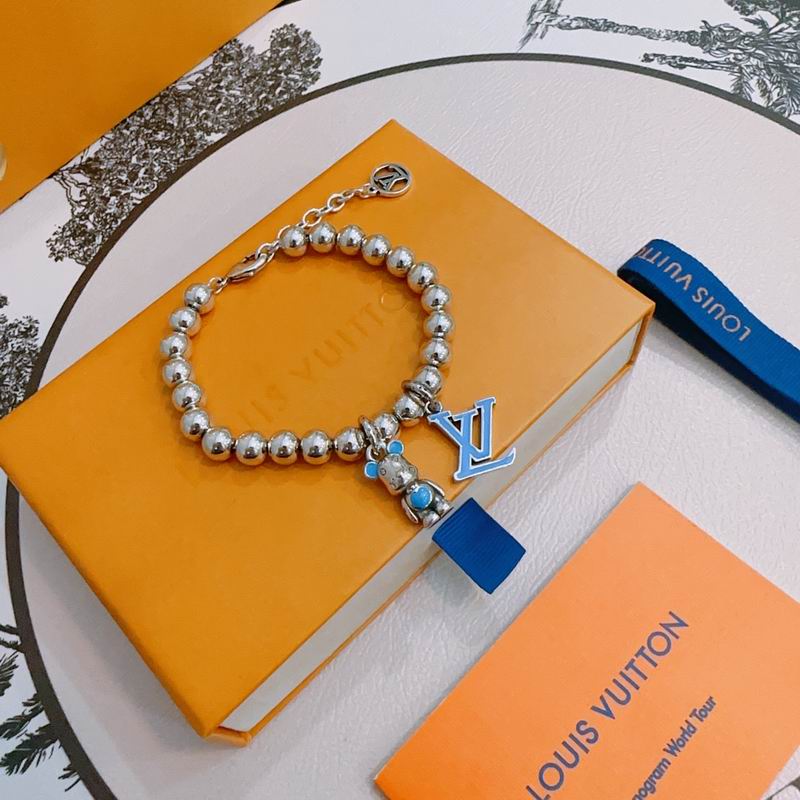 LV Bracelet 04yxh35 (1)