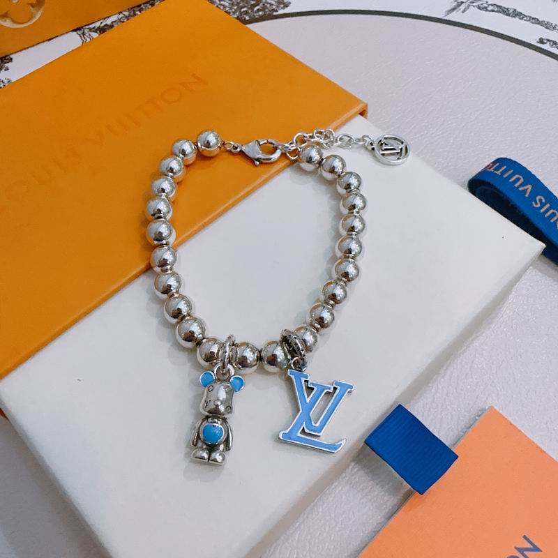 LV Bracelet 04yxh35 (2)
