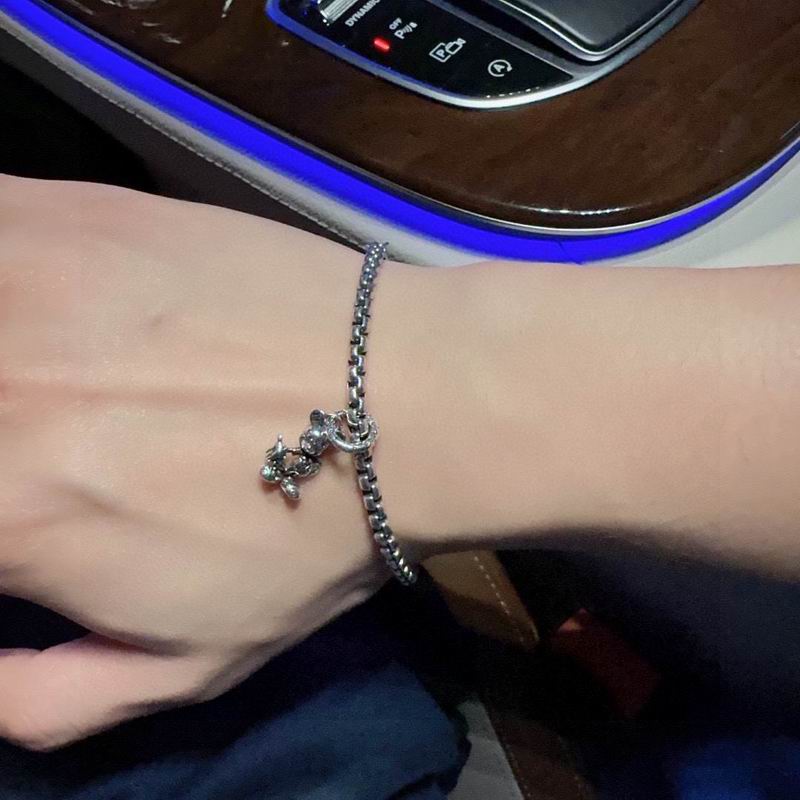 LV Bracelet 04yxh35 (4)