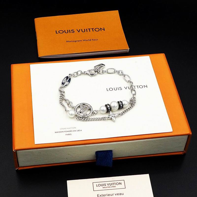 LV Bracelet 04yxh41 (3)