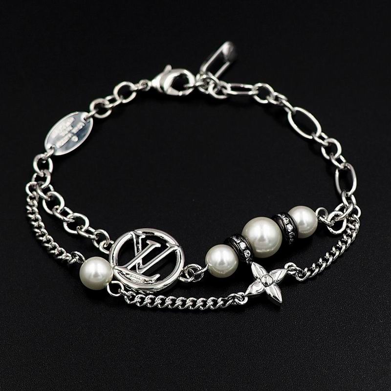 LV Bracelet 04yxh41 (4)