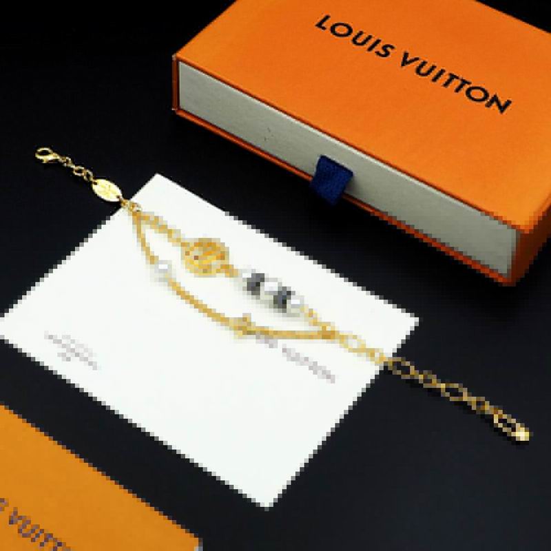 LV Bracelet 04yxh42 (4)