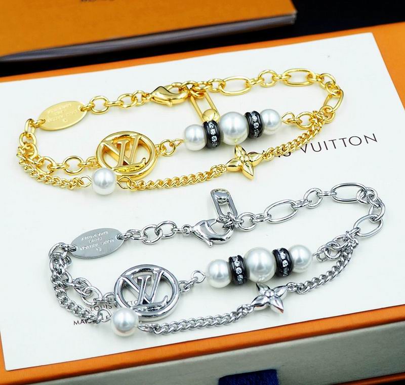 LV Bracelet 04yxh42 (7)