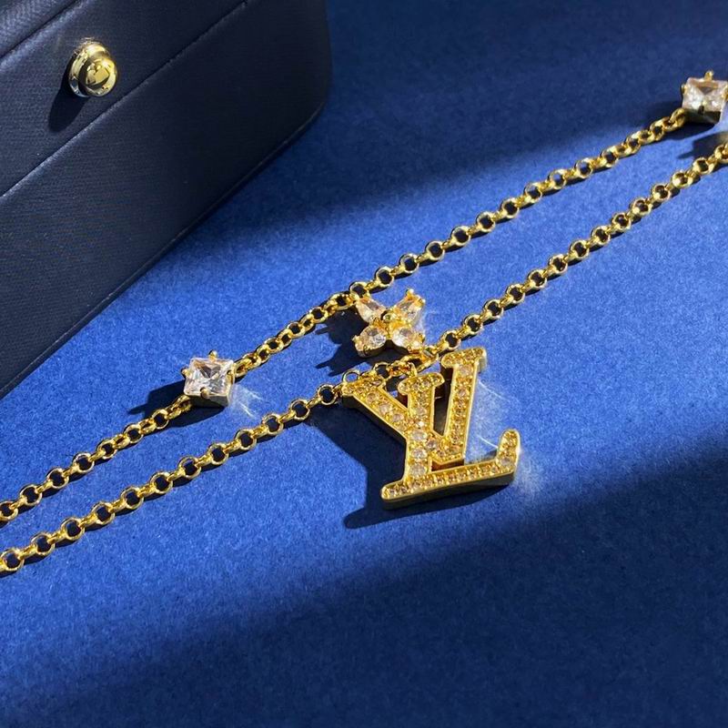 LV Bracelet 04yxh46 (5)