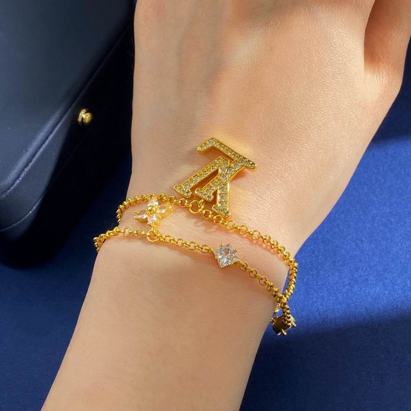 LV Bracelet 04yxh46 (7)