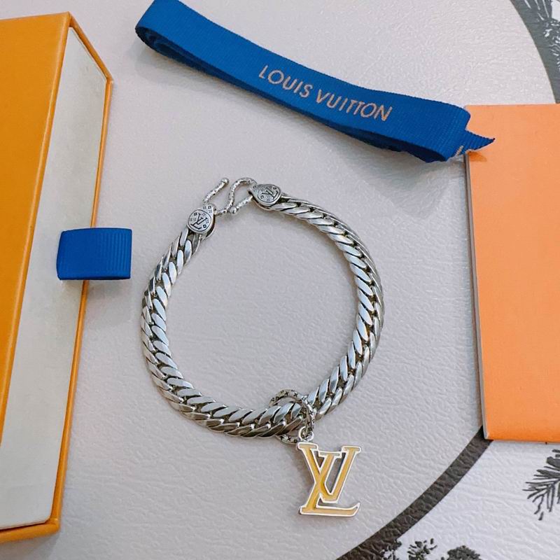 LV Bracelet 04yxh49 (5)