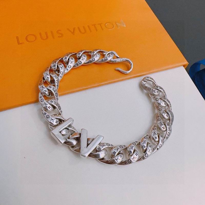 LV Bracelet 04yxh50 (1)