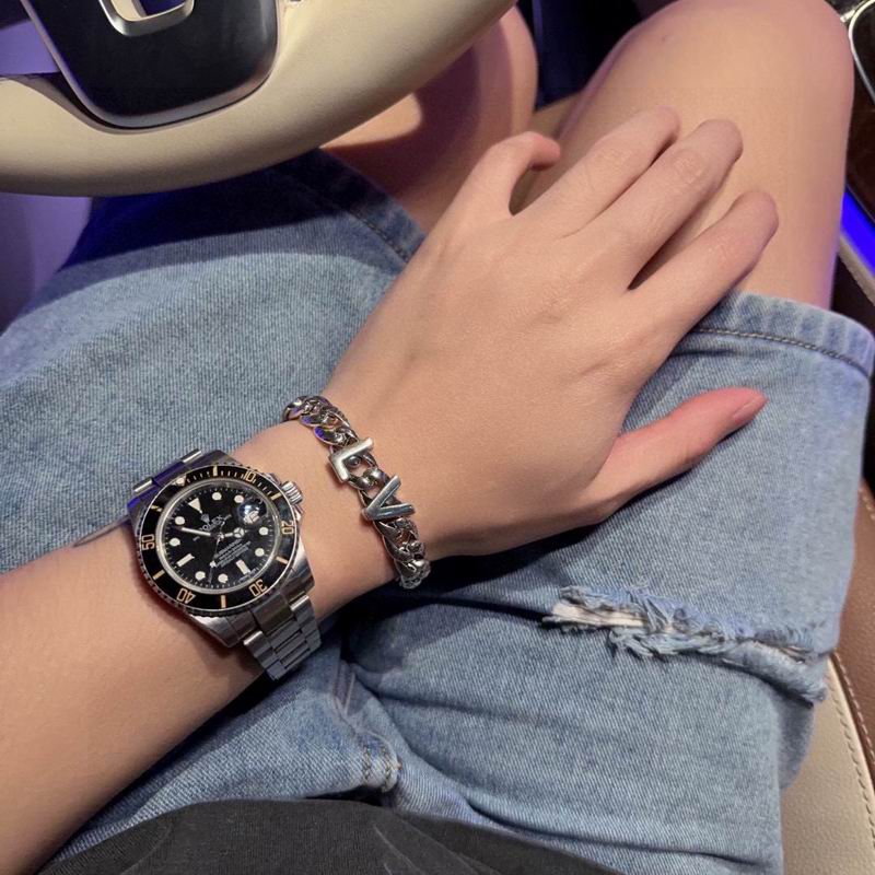 LV Bracelet 04yxh50 (4)