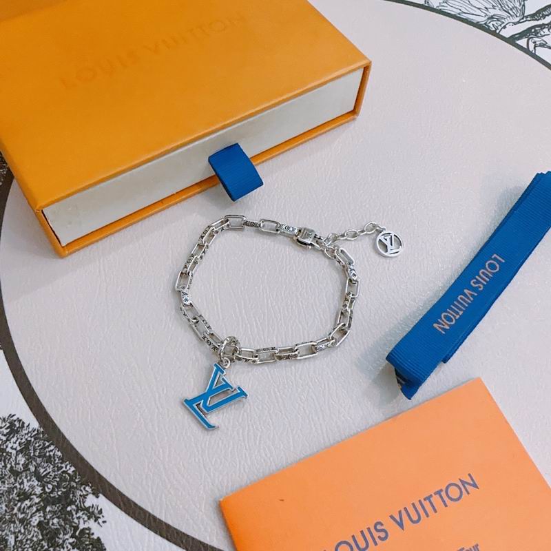 LV Bracelet 04yxh55 (4)