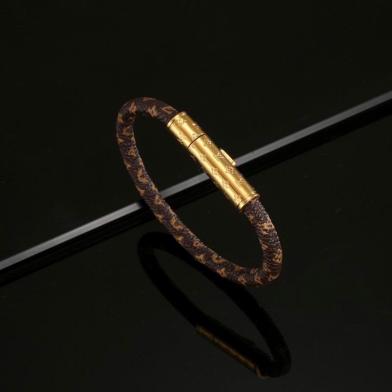 LV Bracelet 04yxh57 (2)