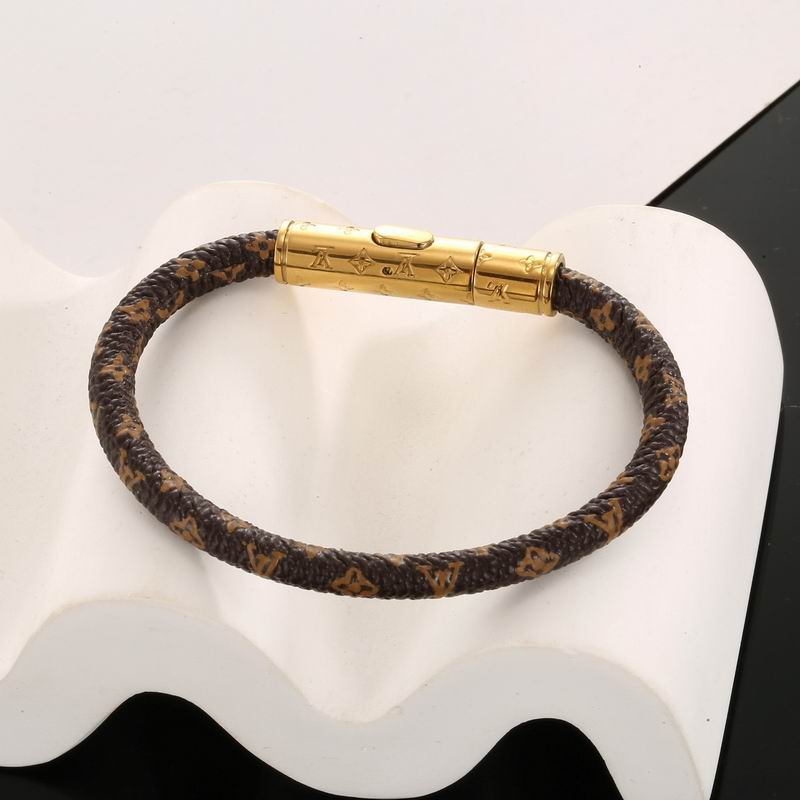 LV Bracelet 04yxh57 (7)