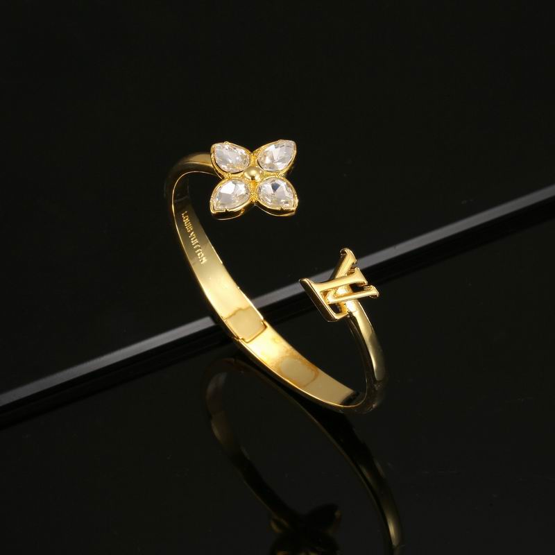 LV Bracelet 04yxh62 (2)