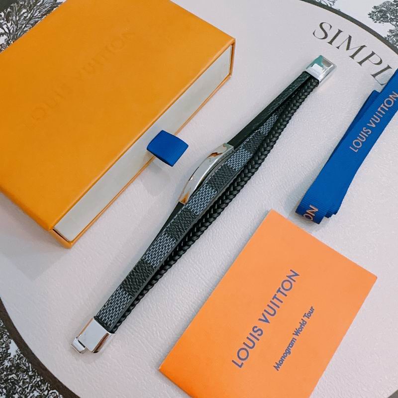 LV Bracelet 04yxh65 (2)