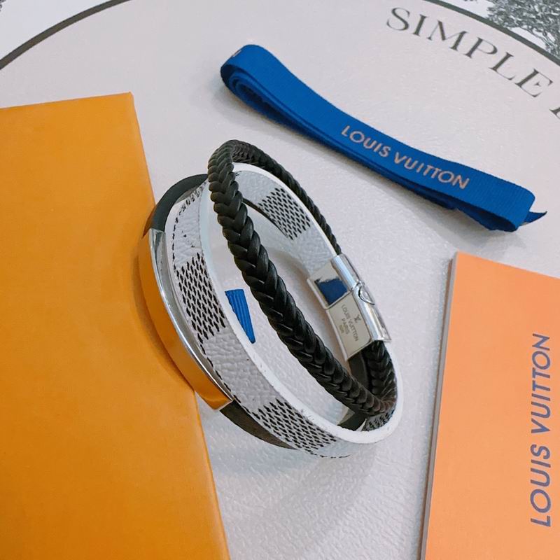 LV Bracelet 04yxh66 (1)
