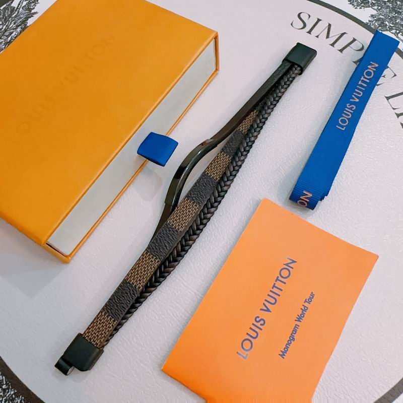 LV Bracelet 04yxh67 (2)