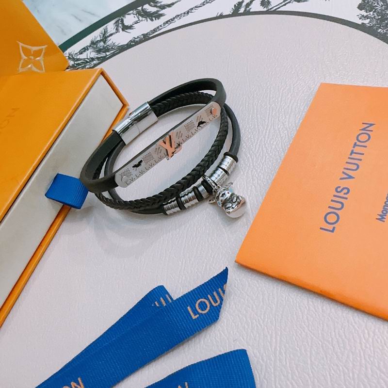 LV Bracelet 04yxh72 (4)
