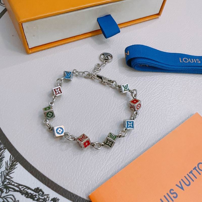 LV Bracelet 04yxh73 (1)