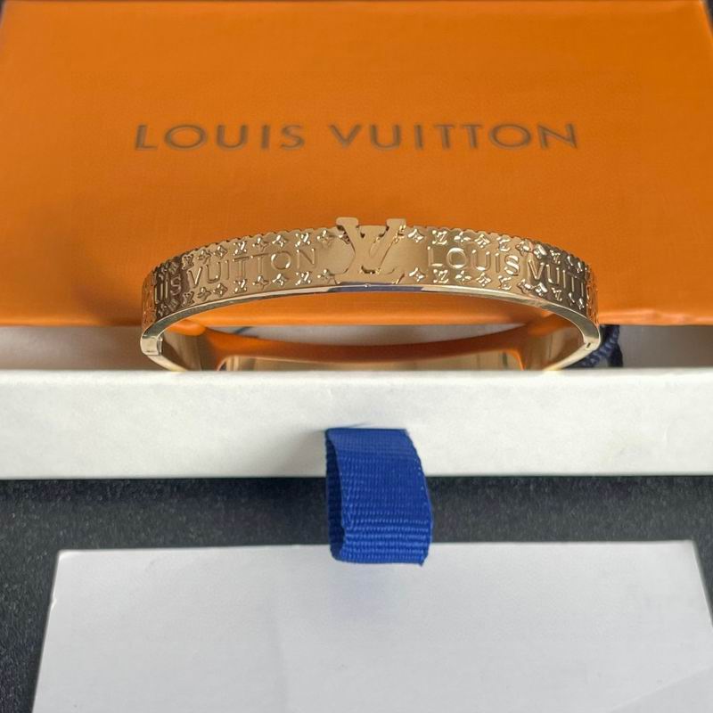 LV Bracelet 04yxh76 (3)