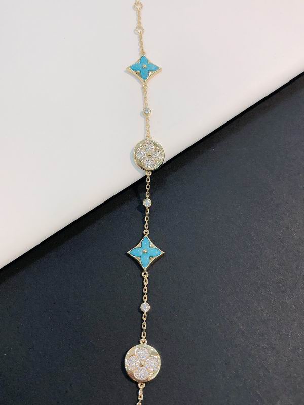 LV Bracelet 04yxh77 (2)