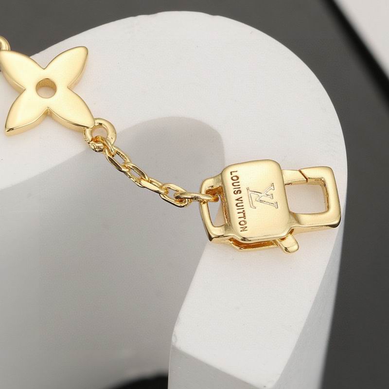 LV Bracelet 04yxh79 (3)