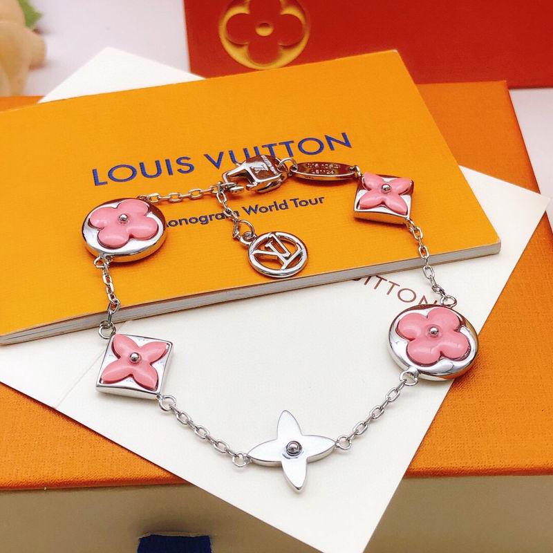 LV Bracelet 04yxh81 (1)