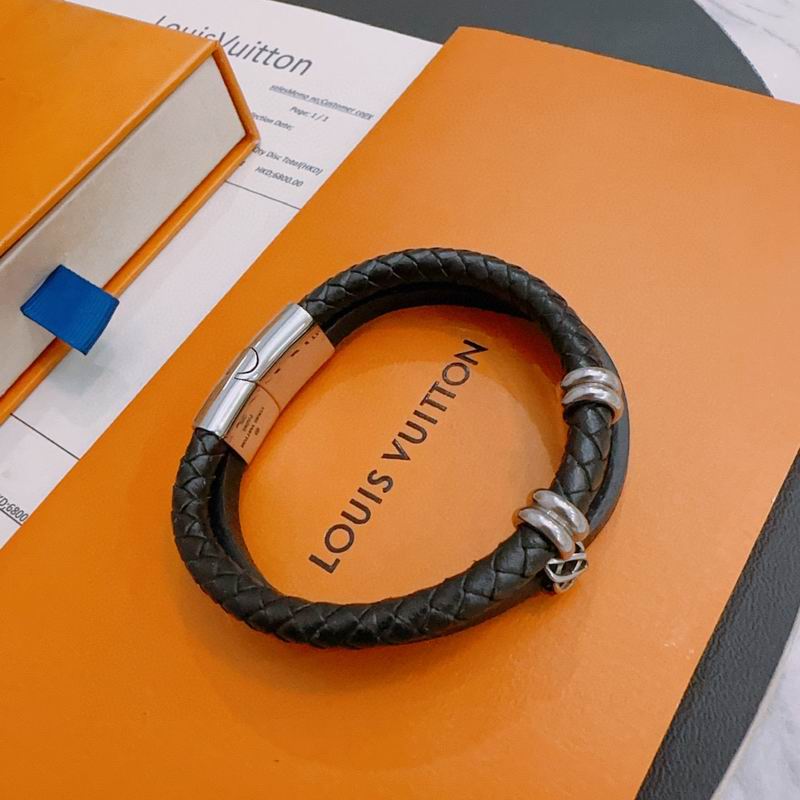 LV Bracelet 04yxh84 (4)