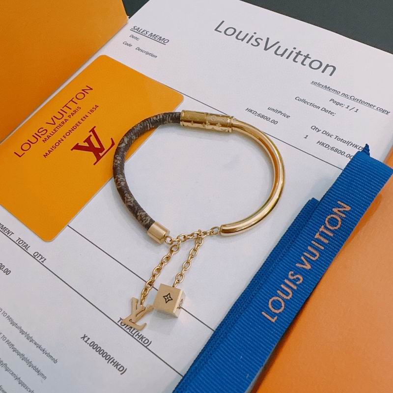 LV Bracelet 04yxh87 (2)