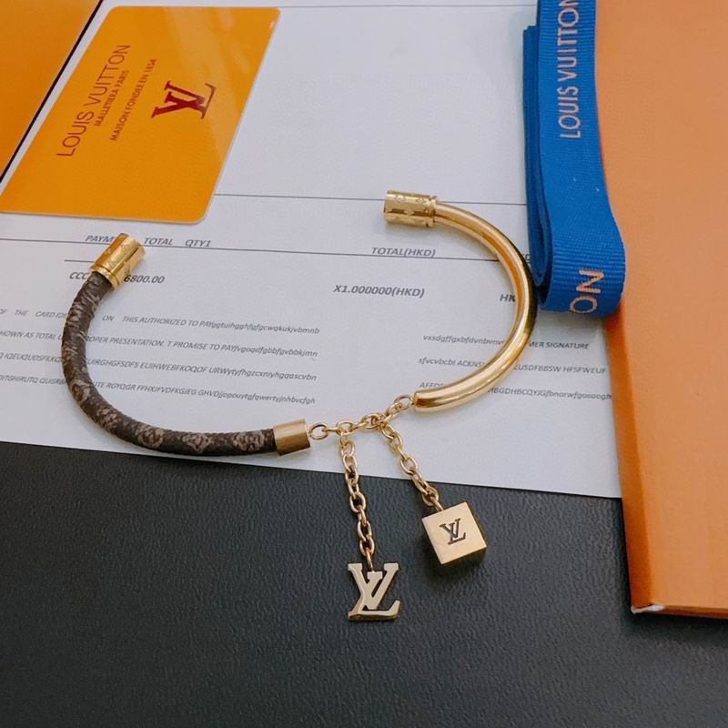 LV Bracelet 04yxh87 (3)