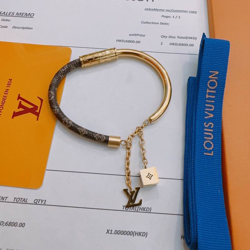 LV Bracelet 04yxh87 (5)