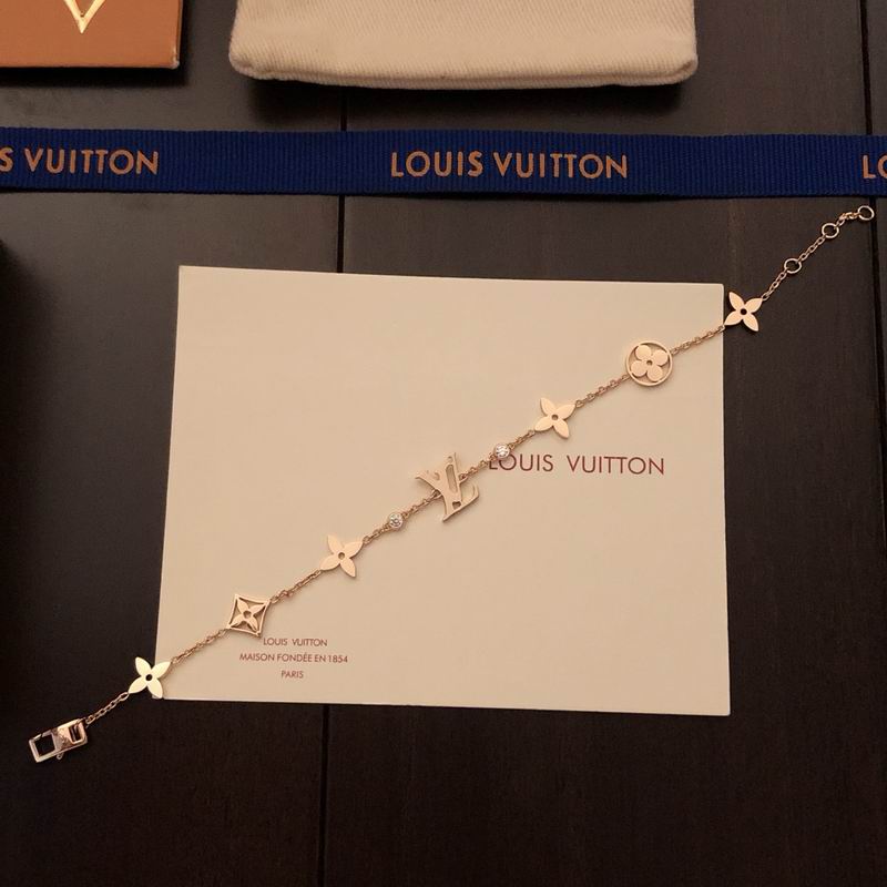 LV Bracelet 04yxh89 (4)