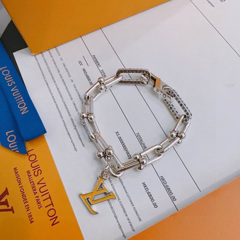 LV Bracelet 04yxh94 (3)