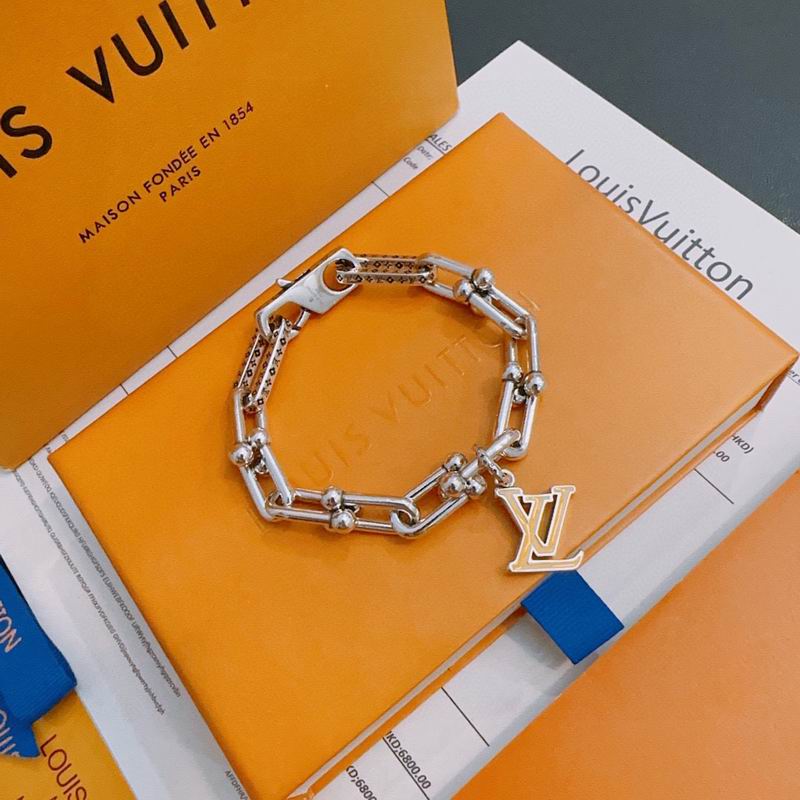 LV Bracelet 04yxh94 (4)