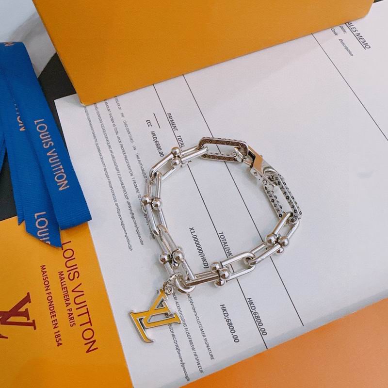 LV Bracelet 04yxh94 (6)