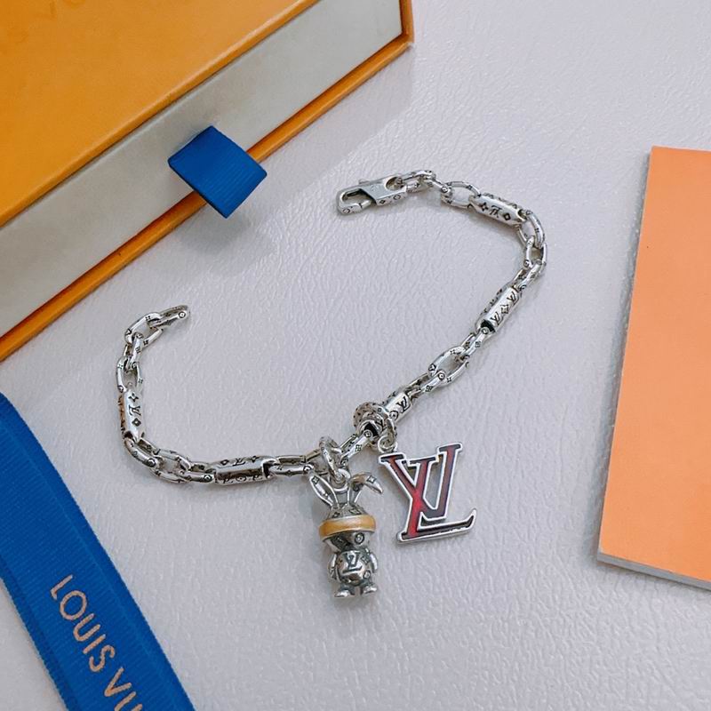 LV Bracelet 04yxh98 (4)