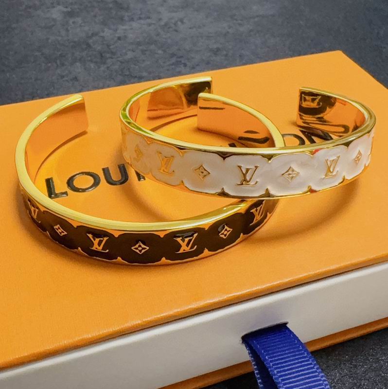 LV Bracelet 05yxh03 (2)