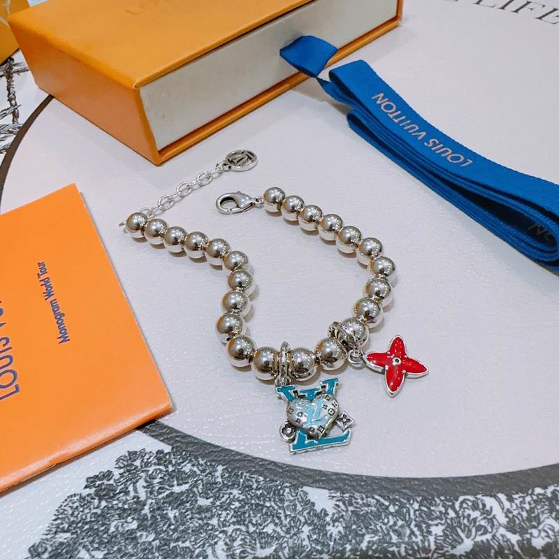 LV Bracelet 05yxh09 (5)