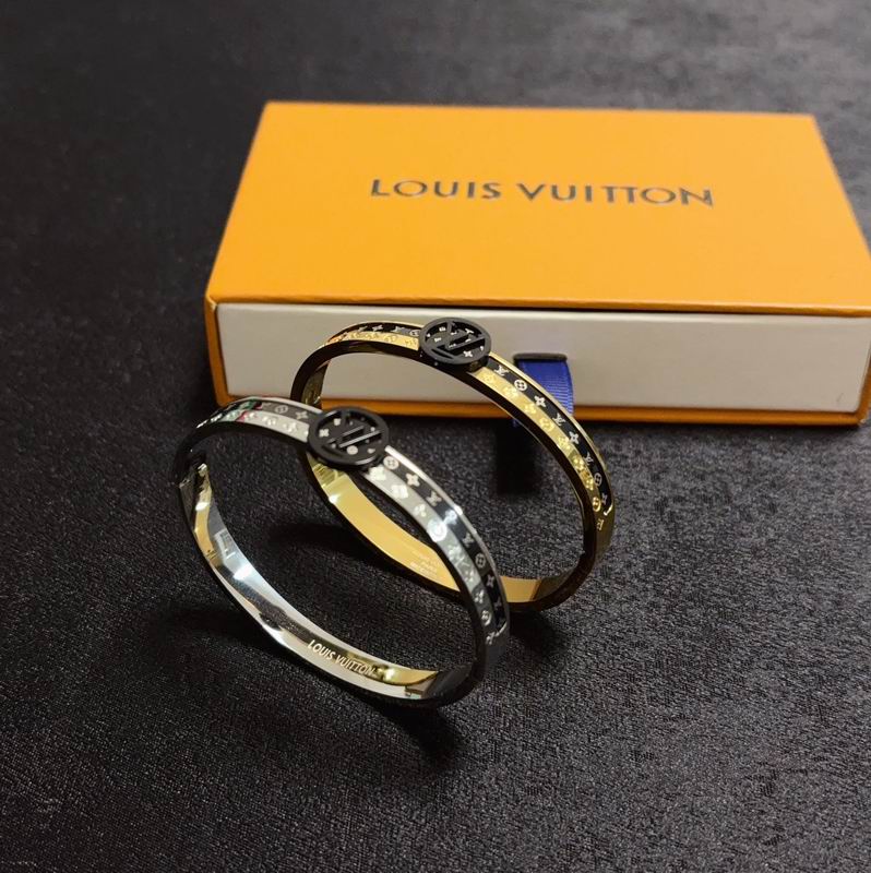 LV Bracelet 05yxh100 (5)