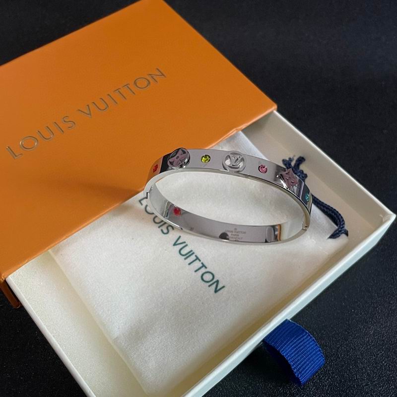 LV Bracelet 05yxh104 (4)
